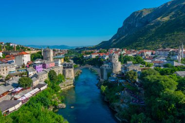 Bosna-Hersek 'teki eski Mostar köprüsü