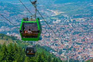 Bosna-Hersek 'in eski Saraybosna kentinden Trebeviç gondolu yükseltildi