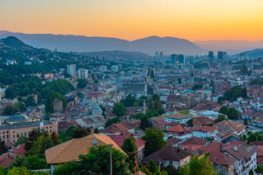 Saraybosna 'nın Sarı Kale, Bosna-Hersek' ten gün batımına bakışı