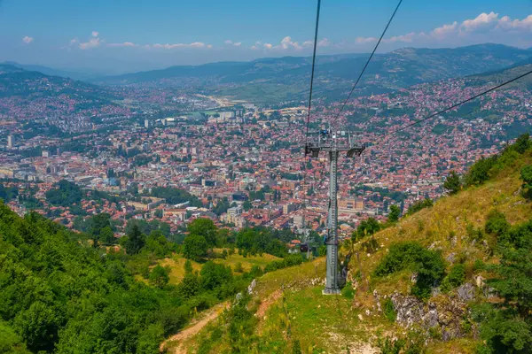 Bosna-Hersek 'in eski Saraybosna kentinden Trebeviç gondolu yükseltildi