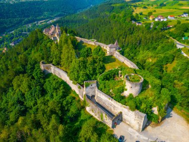 Bosna-Hersek 'teki Ostrozac şatosu