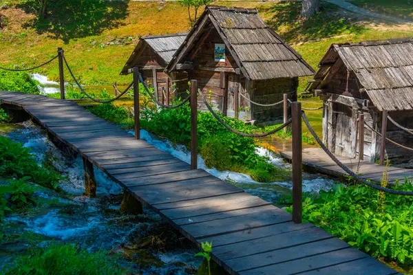 Bosna-Hersek 'in Jajce kenti yakınlarındaki Mlincici su değirmenleri