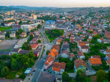 Bosna 'nın Doboj kentinde günbatımı manzarası