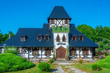 Bosna-Hersek 'in etnik köyü Kotromanicevo
