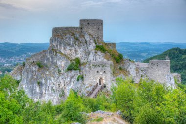 Bosna-Hersek 'teki Srebrenik Kalesinin Panorama manzarası