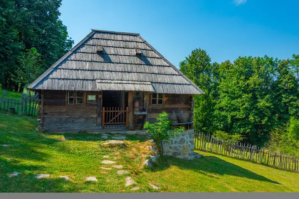 Bosna-Hersek 'teki Ljubacke Doline etnik köyü