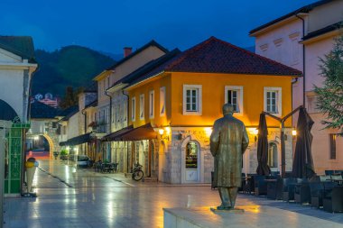 Andricgrad, Visegrad, Bosna-Hersek 'te aydınlık sokak