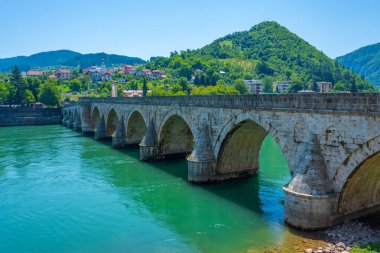 Bosna-Hersek 'in Višegrad kentindeki Mehmed Paşa Sokoloviç Köprüsü