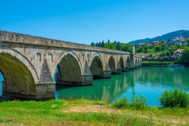 Bosna-Hersek 'in Višegrad kentindeki Mehmed Paşa Sokoloviç Köprüsü