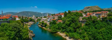 Bosna-Hersek 'teki eski Mostar köprüsü