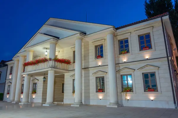 Vista Nocturna Del Municipio Visegrad Andricgrad Bosnia Herzegovina Imágenes De Stock Sin Royalties Gratis