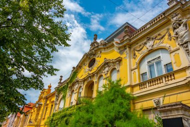 Hırvatistan 'ın Osijek kentindeki Avrupa Bulvarında Konak