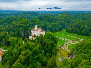 Hırvatistan 'daki Trakoscan şatosunun hava manzarası