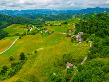 Hırvatistan 'ın kırsal kesiminin havadan görünüşü