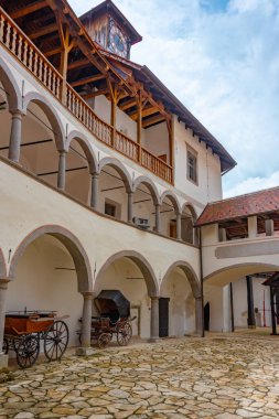 Hırvatistan 'ın Zagorje bölgesindeki Veliki Tabor kalesinde avlu
