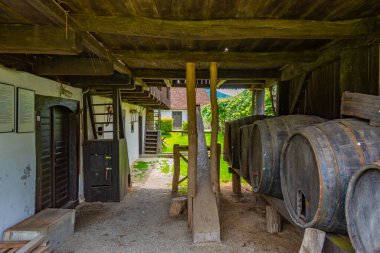 Hırvat etnik köyü Kumrovec 'teki tarihi evler