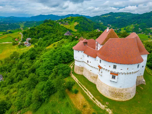 Hırvatistan 'ın Zagorje bölgesindeki Veliki Tabor kalesi