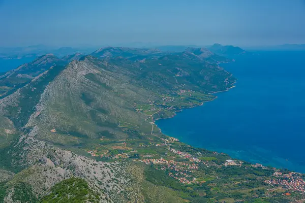 Peljesac yarımadası Hırvatistan 'daki Sveti Ilija dağından izlendi