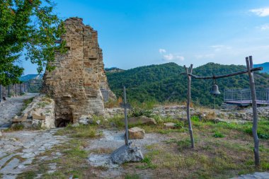 Gürcistan 'daki Ujarma Kalesi manzarası