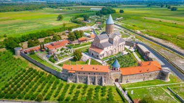 Georgia Alaetti Manastırı 'nda yaz günü.