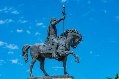 Telavi, Gürcistan 'da Kral II. Erekle' in Binicilik Heykeli