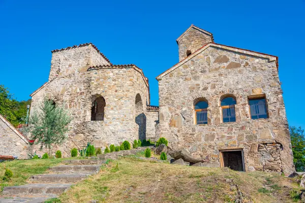 Gürcistan 'daki Nekresi manastırında yaz günü