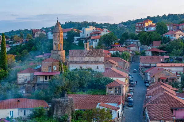 Gürcistan 'ın Sighnaghi kasabasının gün batımı manzarası