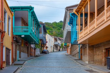 Gürcistan, Sighnaghi 'de tarihi bir caddenin gün batımı manzarası