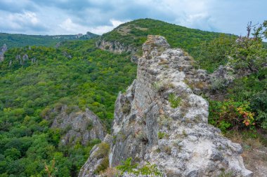 Gürcistan 'daki Khornabuji Kalesi manzarası
