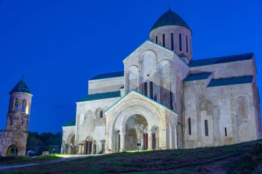 Kutaisi, Gürcistan 'daki Bagrati Katedrali' nin gün doğumu manzarası