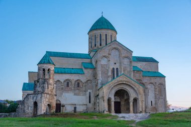 Kutaisi, Gürcistan 'daki Bagrati Katedrali' nin gün doğumu manzarası