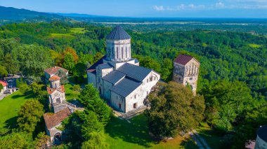 Georgia Martvili Manastırı 'nda yaz günü.