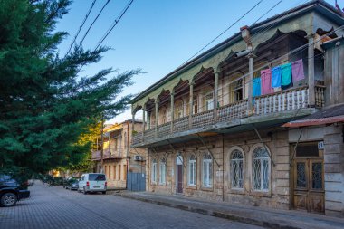 Kutaisi, Georgia 'nın merkezinde boş bir sokak.