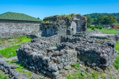 Gürcistan 'ın Adjara bölgesindeki Gonio kalesinde yaz günü.