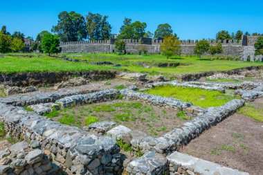 Gürcistan 'ın Adjara bölgesindeki Gonio kalesinde yaz günü.