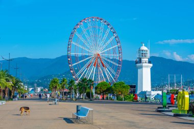Georgia 'da dönme dolap ve Batum deniz feneri.