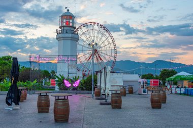 Georgia 'da dönme dolap ve Batum deniz feneri.