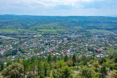 Georgia 'daki Sachkhere köyünün Panorama manzarası