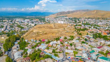 Gürcistan 'daki Gori kalesinin Panorama manzarası