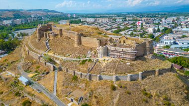 Gürcistan 'daki Gori kalesinin Panorama manzarası