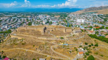 Gürcistan 'daki Gori kalesinin Panorama manzarası