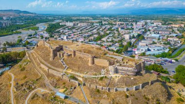 Gürcistan 'daki Gori kalesinin Panorama manzarası