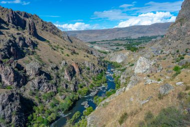 Gürcistan 'daki Kura Nehri manzarası