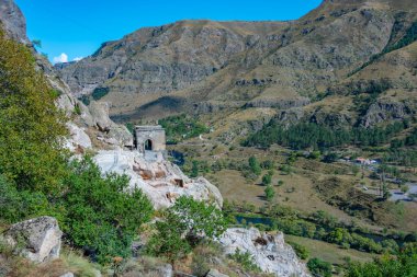 Gürcistan 'daki Kura Nehri manzarası