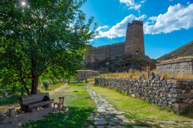 Gürcistan 'daki Khertvisi Kalesinde yaz günü