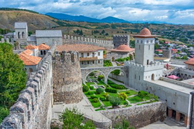 Gürcistan 'daki Akhaltsikhe (Rabati) Kalesi manzarası