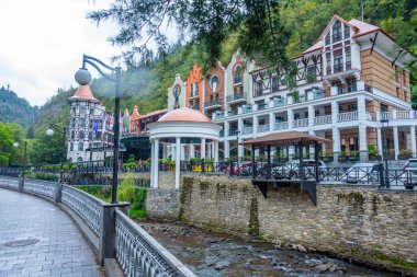 Gürcü kaplıca kasabası Borjomi 'deki lüks oteller