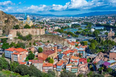 Gürcistan 'da Tiflis şehir merkezine bakan Narikala Kalesi