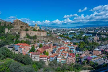Gürcistan 'da Tiflis şehir merkezine bakan Narikala Kalesi