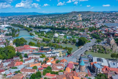 Gürcistan 'da Tiflis şehir merkezinin panorama manzarası